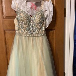 Size 5/6 beautiful dress.please see pictures for flaws.
